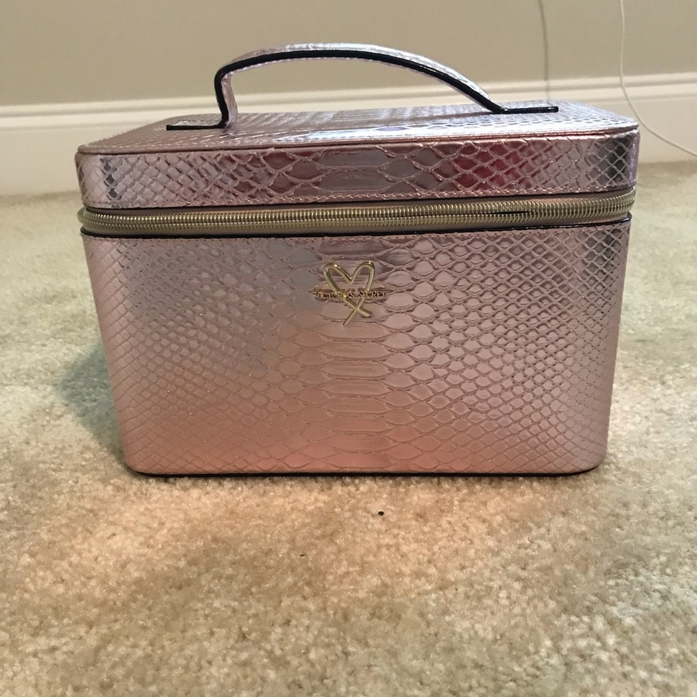 Victoria secret train makeup case